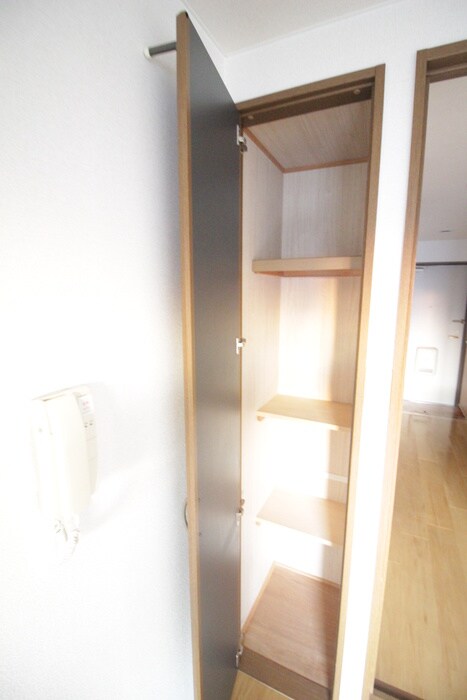 物件内観写真18　(収納)