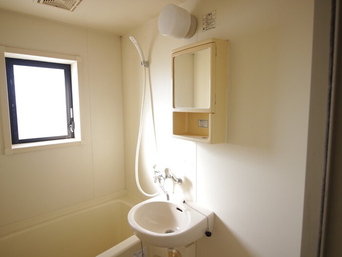 物件内観写真9　(洗面)