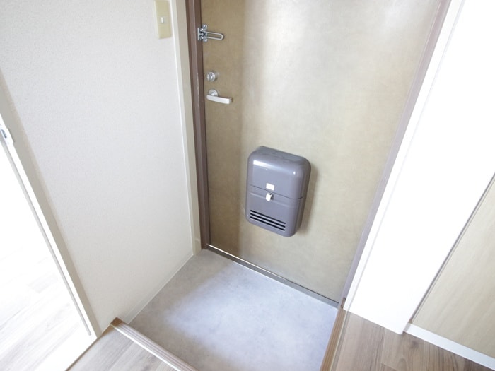 物件内観写真11　(玄関)