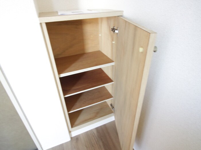 物件内観写真12　(靴箱)