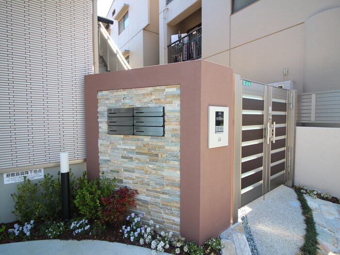 物件外観写真4　(建物設備)