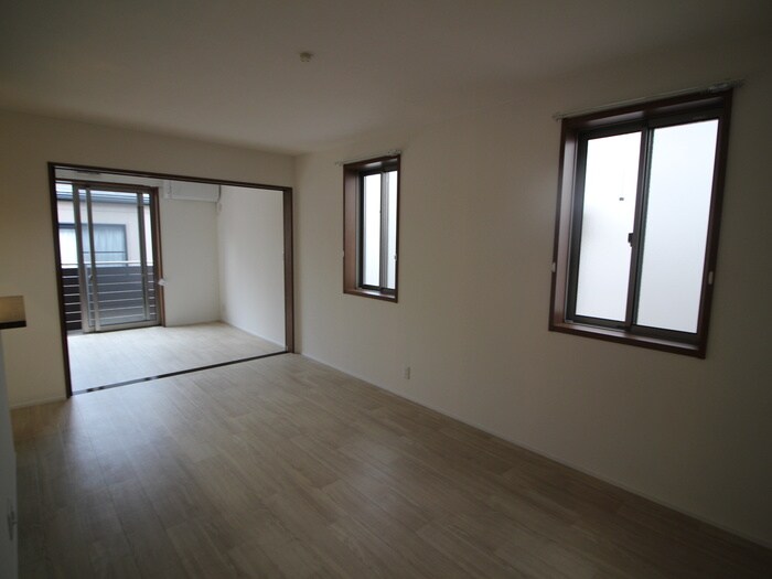 物件内観写真12　(居室)