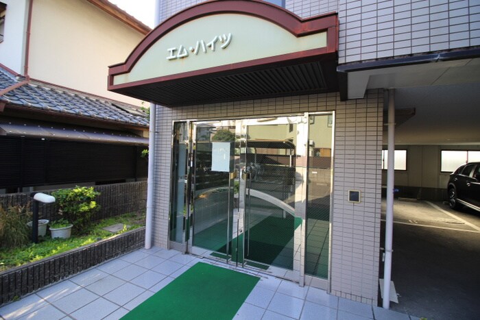 物件外観写真3　(エントランス部分)