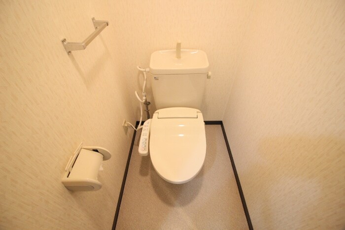 物件内観写真11　(トイレ)