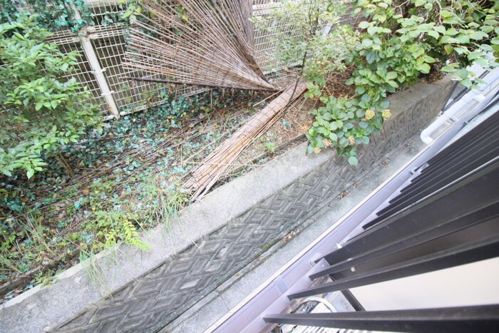 物件内観写真17　(室内からの展望)