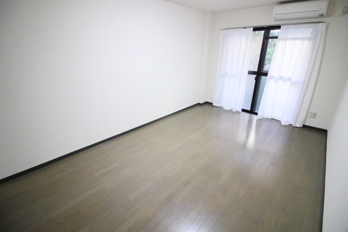 物件内観写真21　(居室)