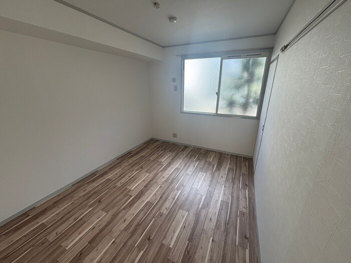 物件内観写真17　(居室)