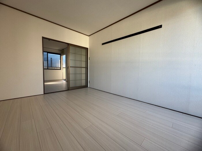 物件内観写真7　(居室)
