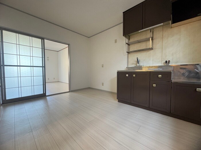 物件内観写真9　(居室)