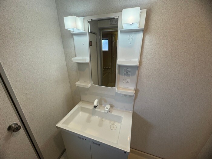 物件内観写真12　(洗面)