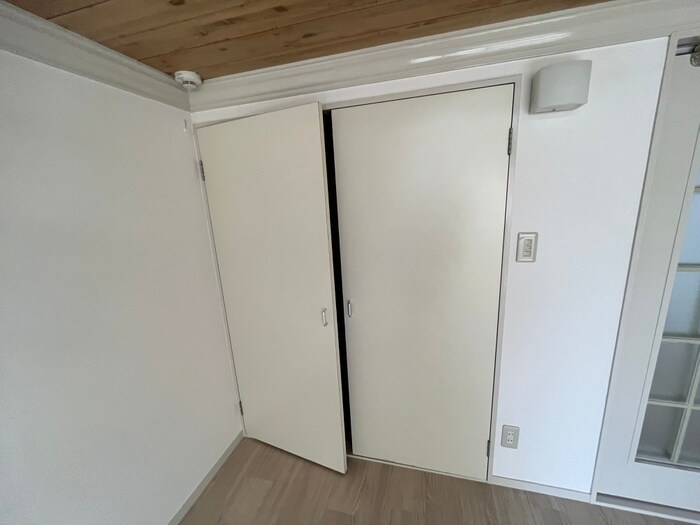 物件内観写真12　(収納)