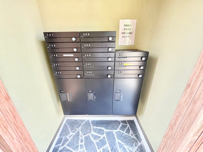 物件外観写真4　(建物設備)