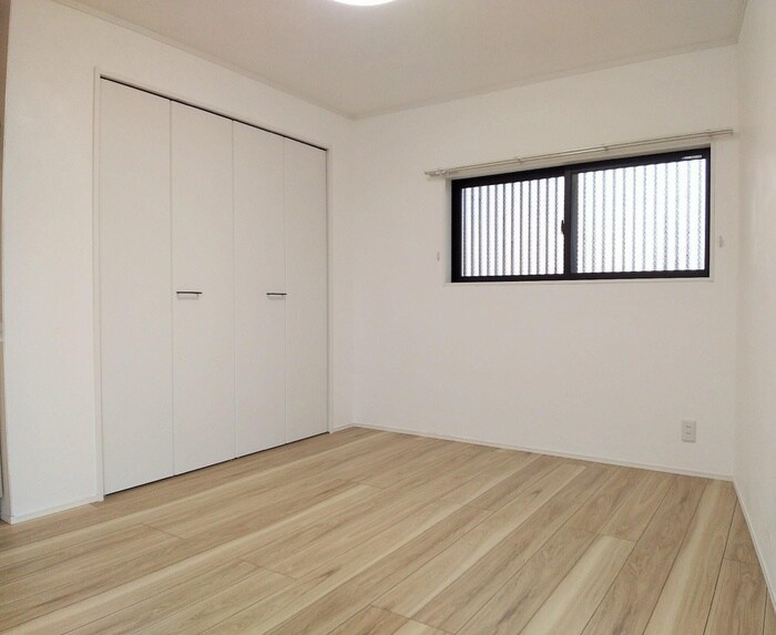 物件内観写真12　(居室)