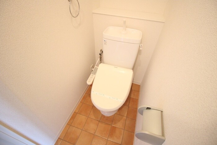 物件内観写真14　(トイレ)