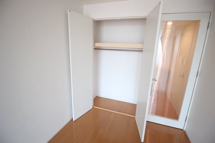 物件内観写真15　(収納)