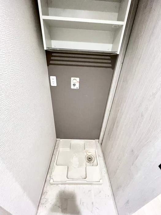 物件内観写真13　(洗濯機置場)