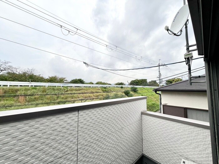 物件内観写真16　(室内からの展望)