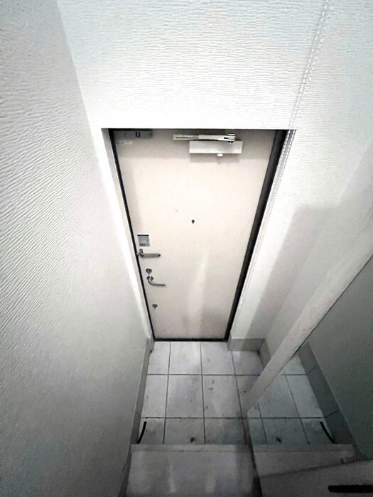 物件内観写真19　(玄関)