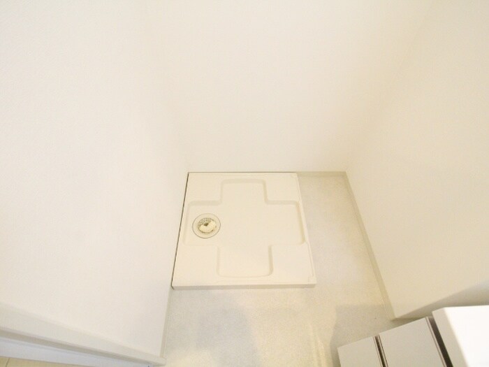 物件内観写真10　(洗濯機置場)