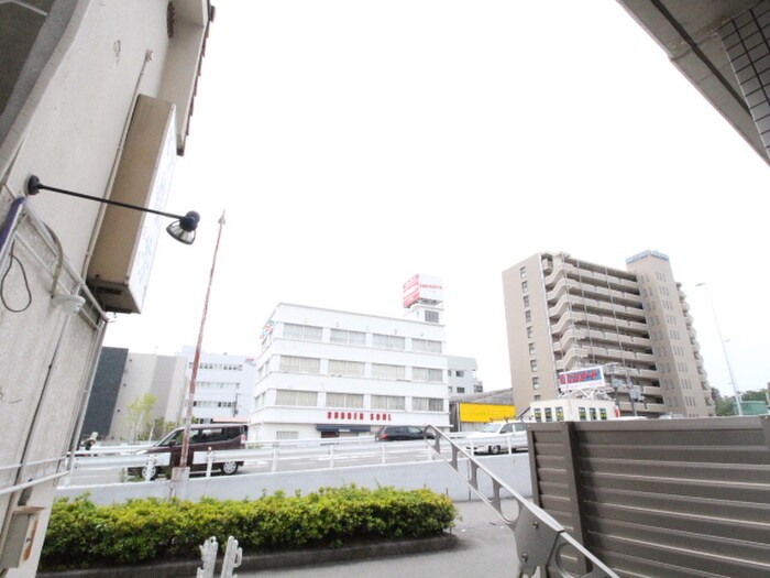 物件内観写真17　(室内からの展望)