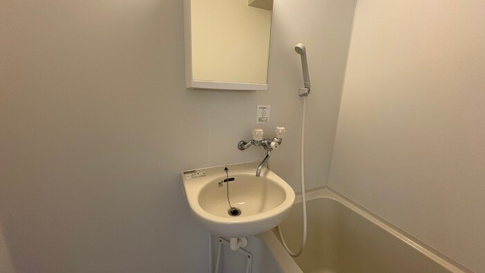 物件内観写真13　(洗面)