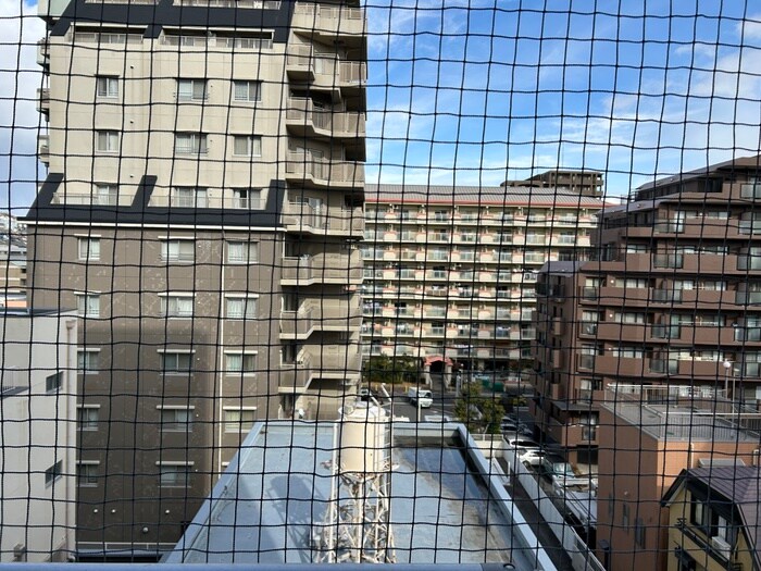 物件内観写真20　(室内からの展望)