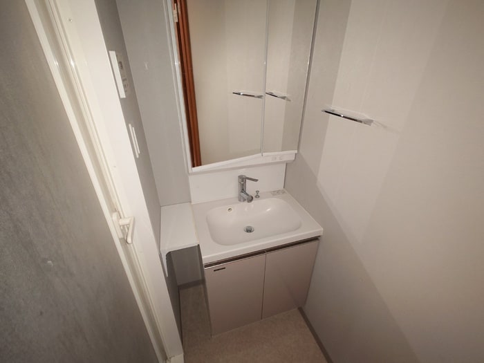 物件内観写真13　(洗面)