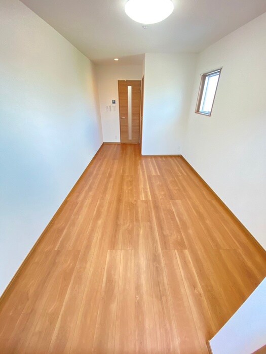 物件内観写真8　(居室)