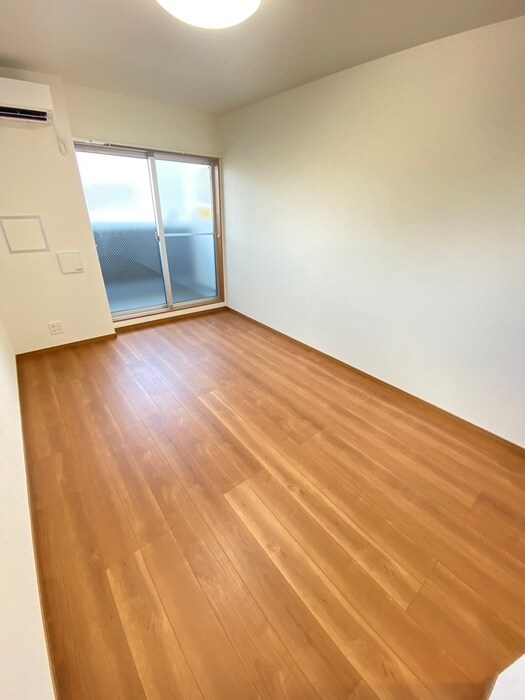 物件内観写真16　(室内からの展望)