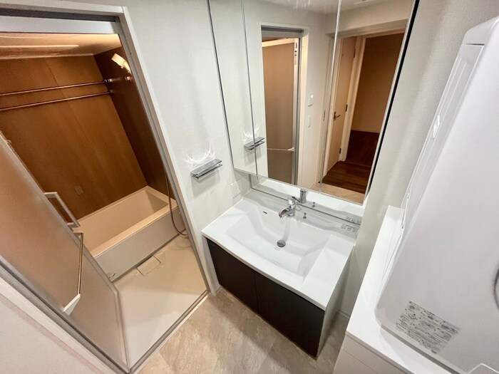 物件内観写真13　(洗面)