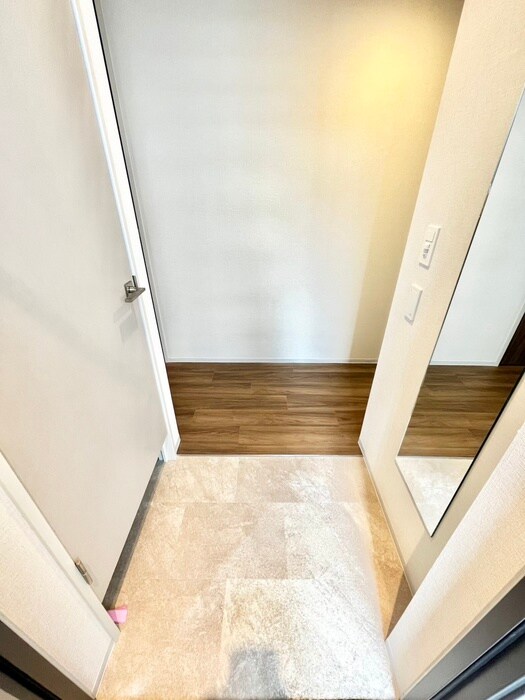 物件内観写真19　(玄関)