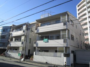 岸上マンション外観写真