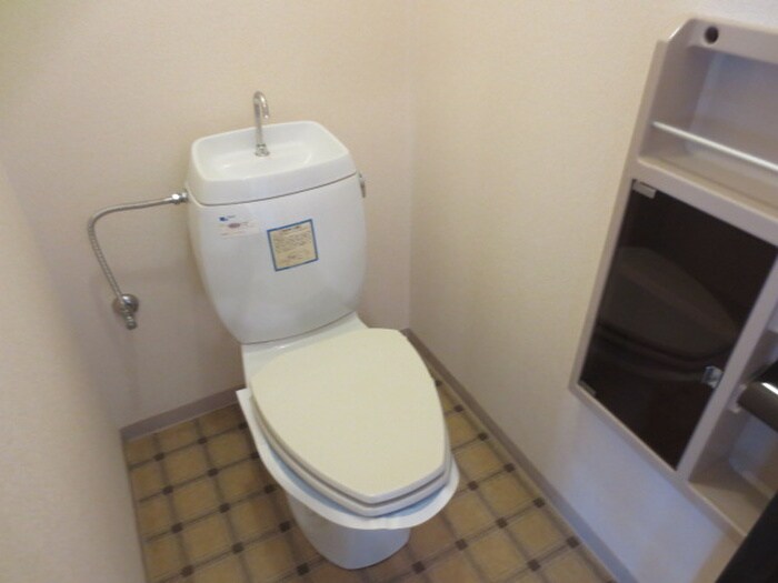 物件内観写真12　(トイレ)