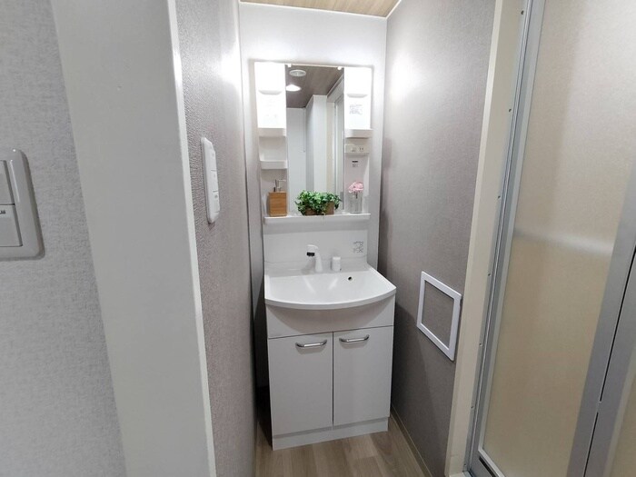 物件内観写真12　(洗面)