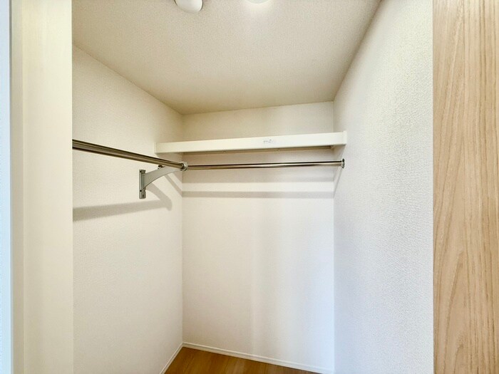 物件内観写真15　(収納)