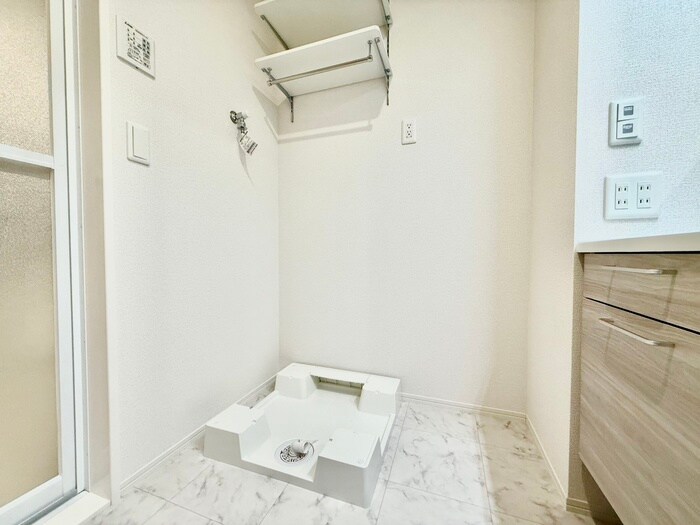 物件内観写真19　(洗濯機置場)