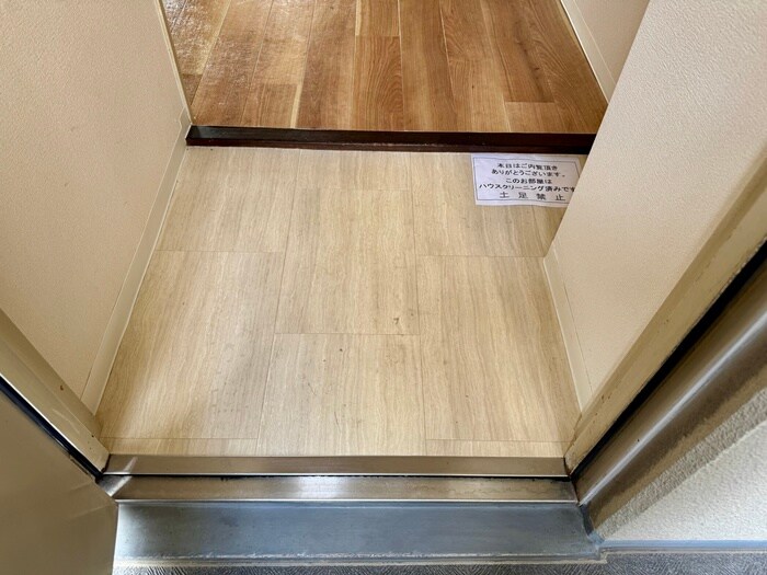 物件内観写真19　(玄関)