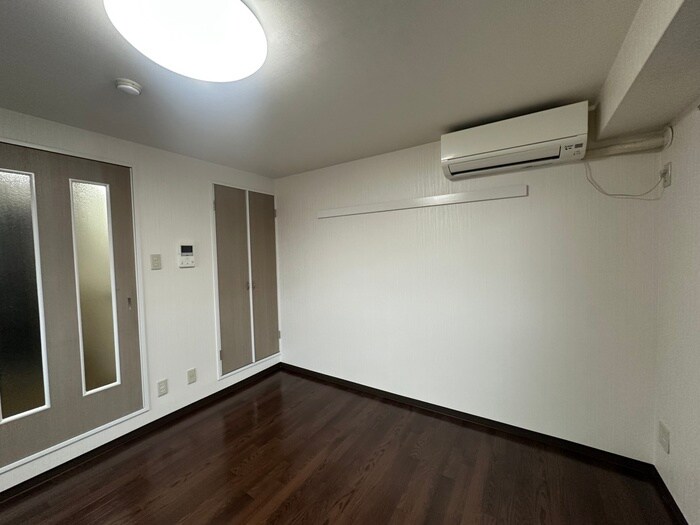 物件内観写真11　(居室)