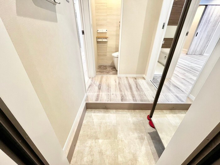 物件内観写真19　(玄関)