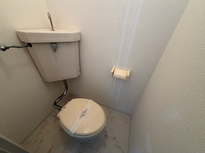 物件内観写真12　(トイレ)