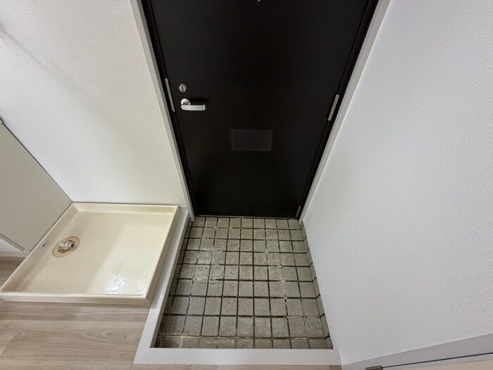 物件内観写真17　(玄関)