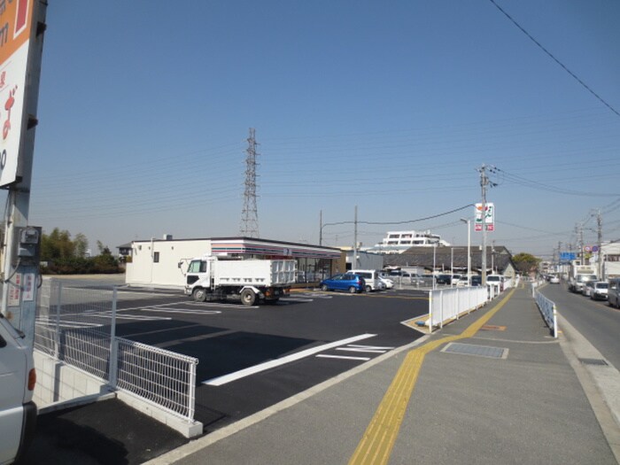 物件外観写真6　(周辺環境)