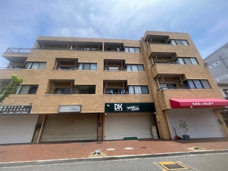 大和屋マンション外観写真