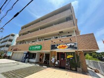 GOLDEN HILLSS ３番館の外観写真