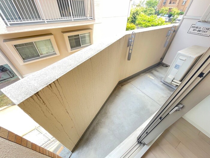 物件内観写真16　(ベランダ・バルコニー)