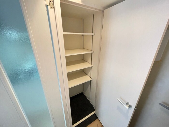 物件内観写真18　(靴箱)