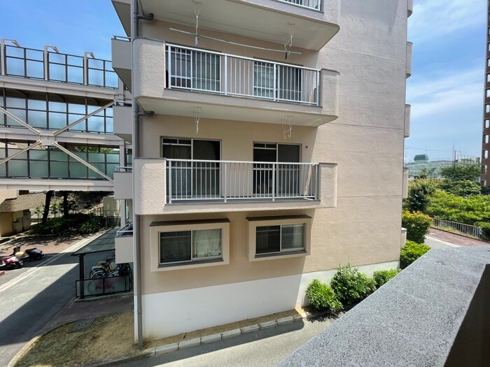 物件内観写真22　(室内からの展望)