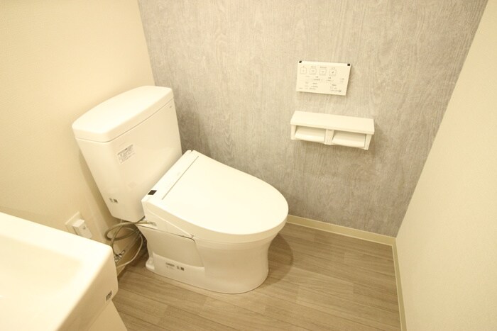 物件内観写真12　(トイレ)