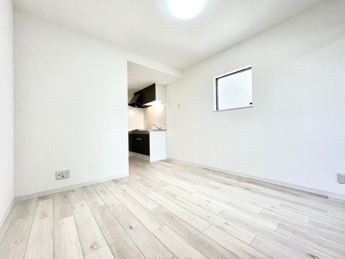 物件内観写真8　(居室)