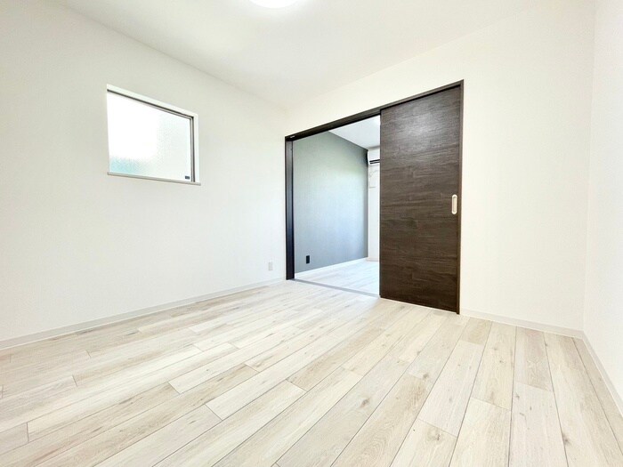 物件内観写真9　(居室)